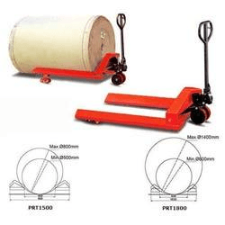 Reel and roll pallet truck