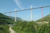 Enerpac Hydraulic Launch Closes Millau Viaduct Gap