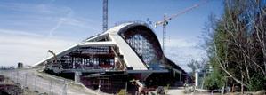 Enerpac's help for Third Millenium Bridge -Image