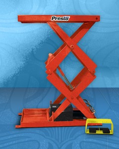 COMPACT SCISSOR LIFT HAS 2,000 POUNDS CAPACITY-Image