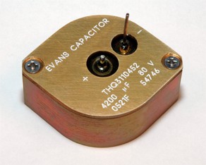 Packaged THQ3 Hybrid® Capacitor-Image