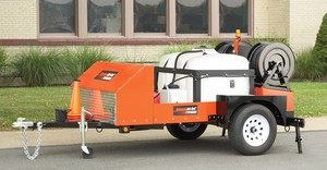 Typhoon Trailer Jet Clears Grease, Sand , and Ice-Image