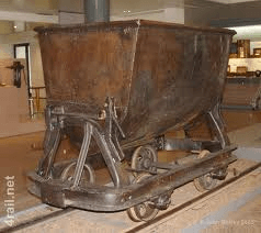 Selecting mining carts