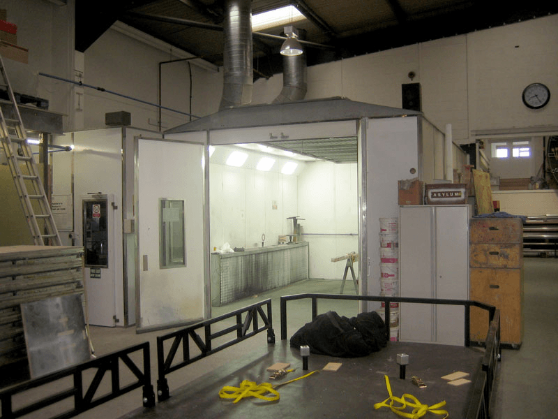 Selecting painting bays