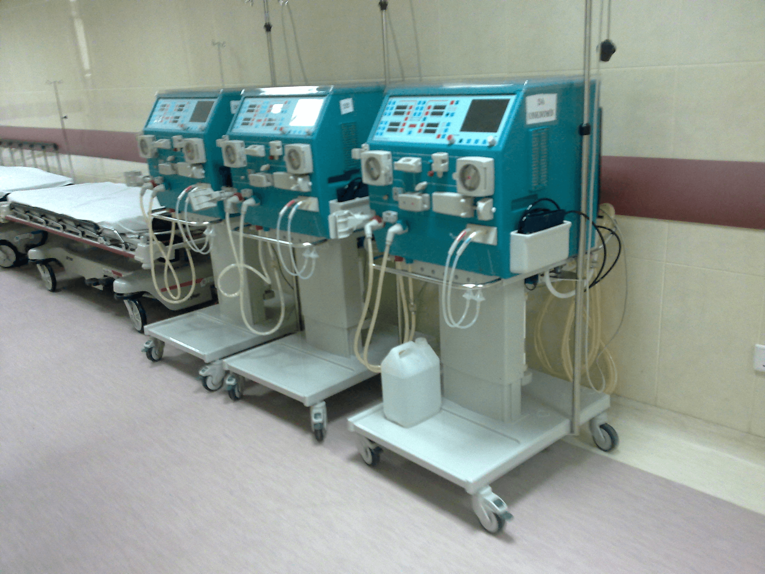 Dialysis machine