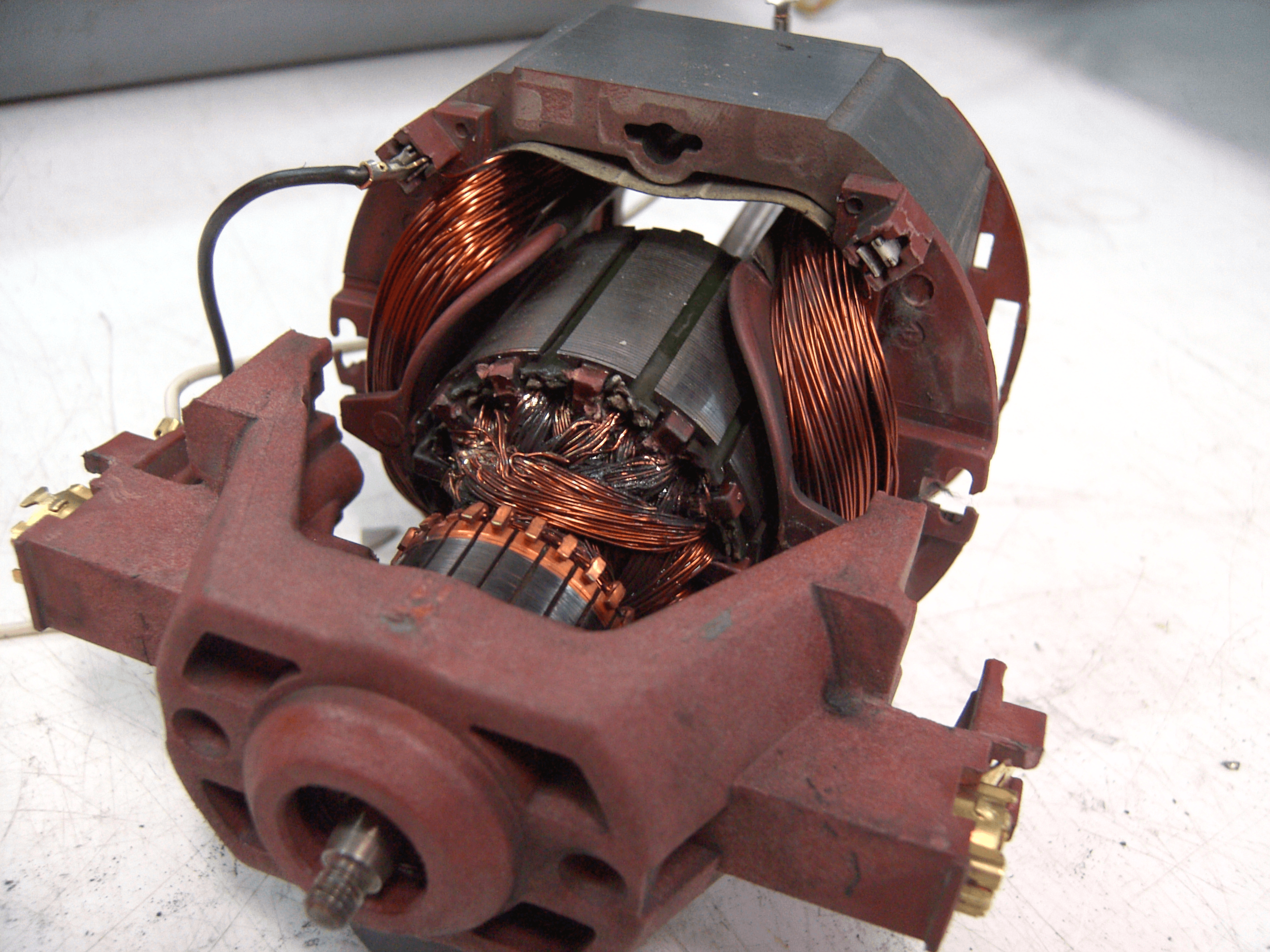 Motor coil