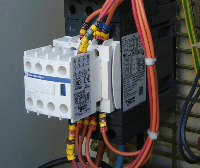 Motor contactor