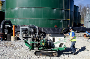 HDPE pipelines keep frack pad running-Image