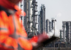 New Standard Covers Gasoline Sample Analysis -Image