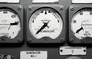 Circuit breakers with built-in sync-check function-Image