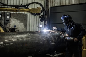 Robotmaster for robotic welding-Image