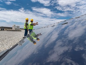 CAT® SOLAR PANELS SUPPORT SUSTAINABILITY GOALS-Image