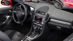 5 Automotive Applications for Die-Cut LSE Tapes-Image