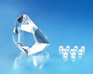 LBO Crystal-Image