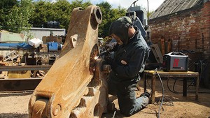 The rugged Powermax45 XP - cut, gouge and mark-Image