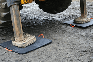 Polyethylene Outrigger Crane Pads That Won't Crack-Image