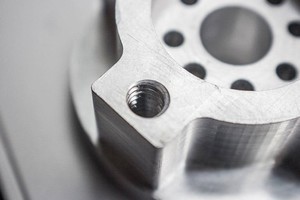E-book: Mastering Tolerances for Machined Parts-Image