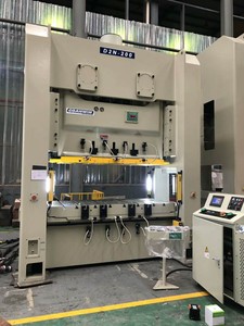 Automatic Punching Machine For Making Metal Parts-Image
